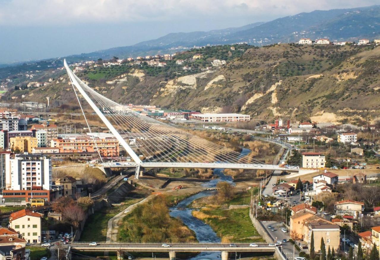 Cosenza Luxury Apartment Eksteriør bilde