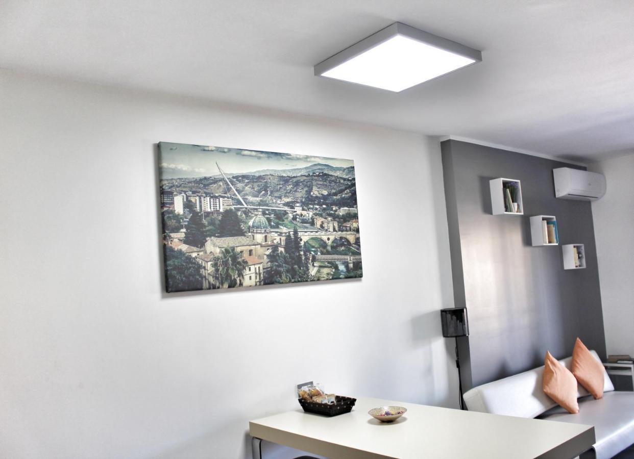 Cosenza Luxury Apartment Eksteriør bilde