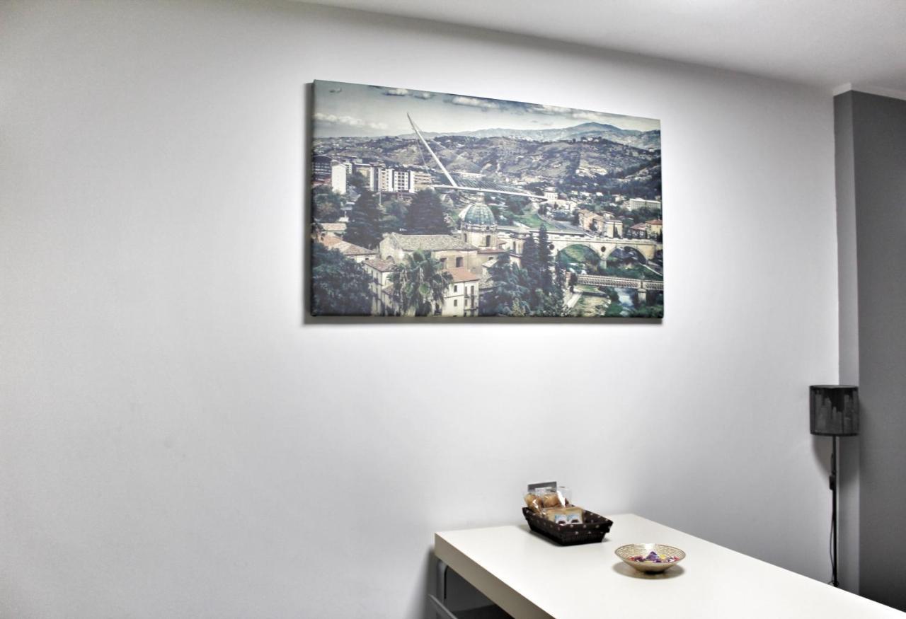 Cosenza Luxury Apartment Eksteriør bilde